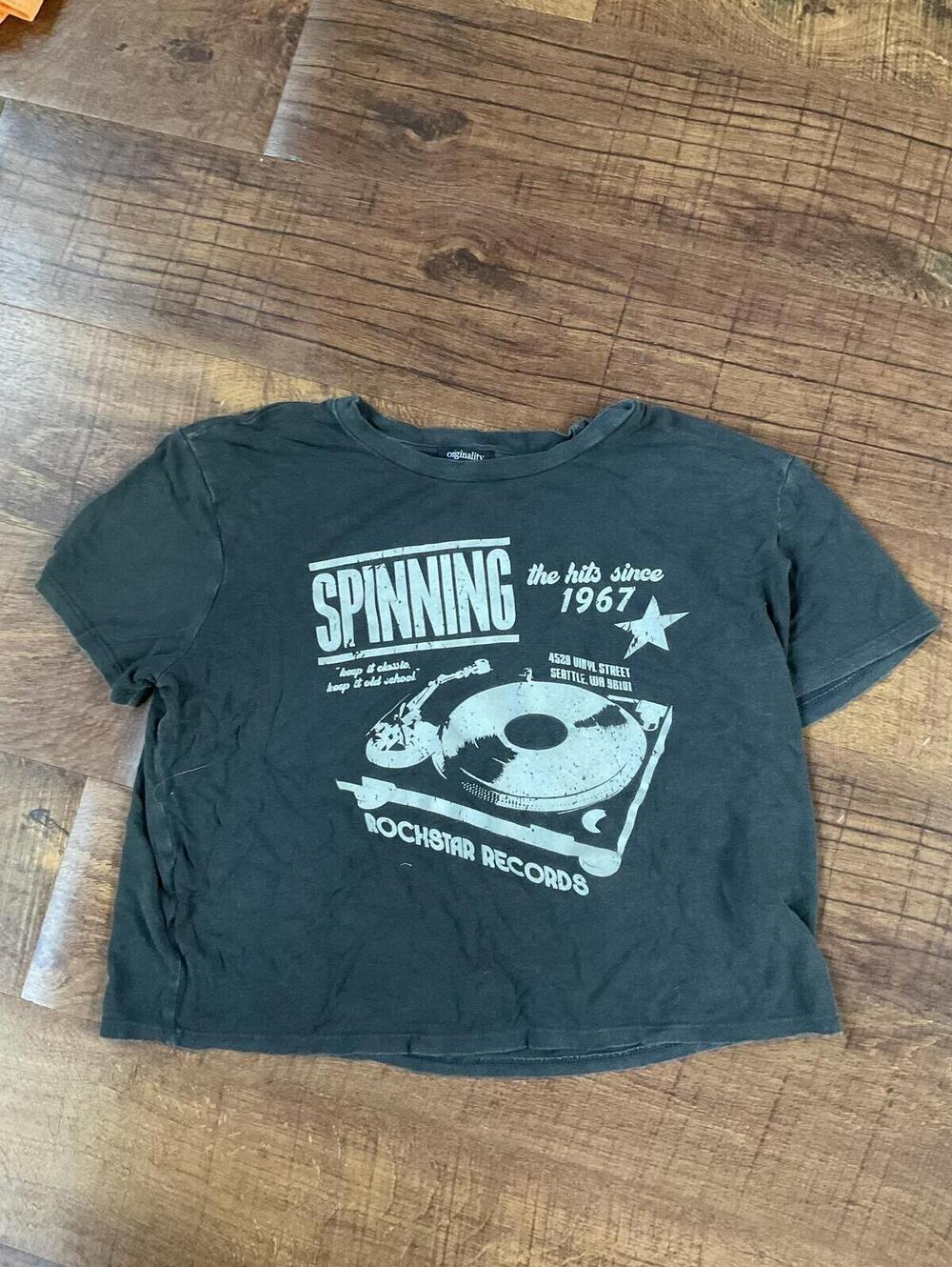 Originality Rockstar Records Cropped Graphic Tee Turntable Baby Tee Small